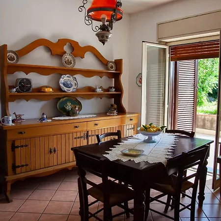 Magia&emozioni - Trecastagni- Falde Etna Vista Mare